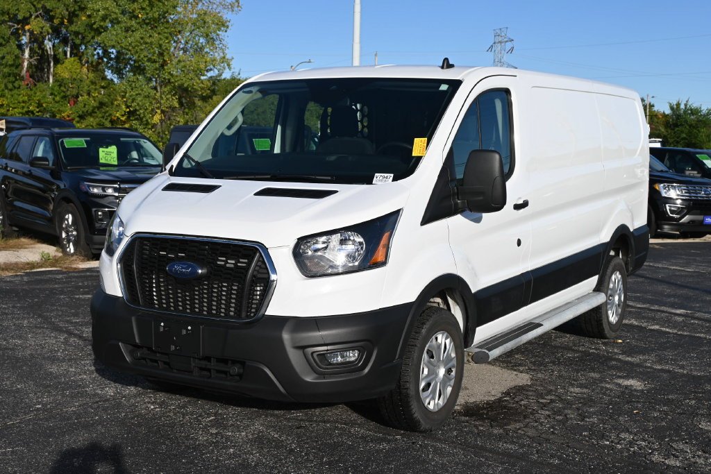Used 2025 Oxford White Ford Base image 5