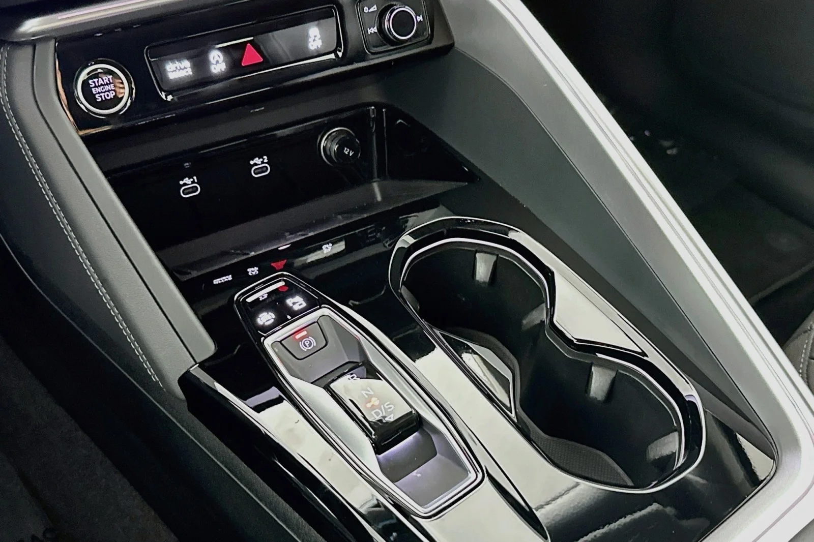 Used 2026 Arkona White Audi Premium image 7