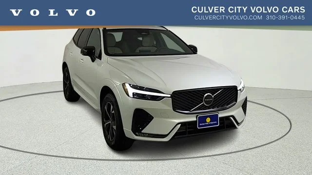 2026 Volvo XC60 B5 Core Dark AWD's photo
