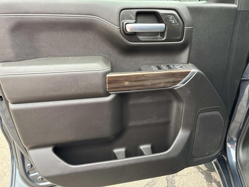 Used 2021 Gray Chevrolet LT image 20
