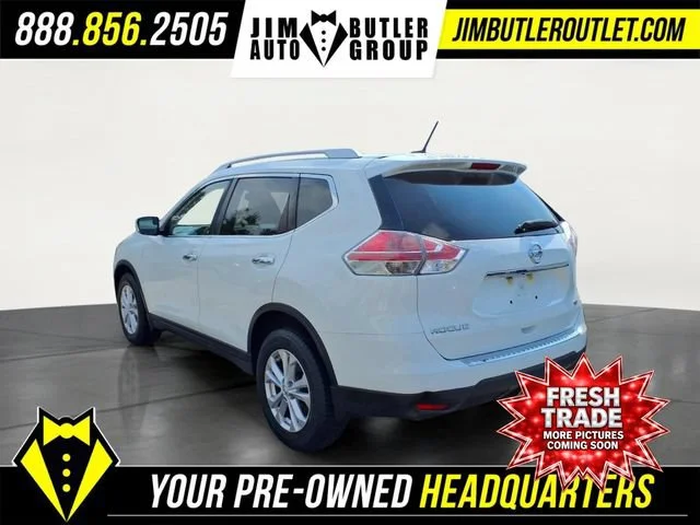 Used 2016  Nissan SV image 3