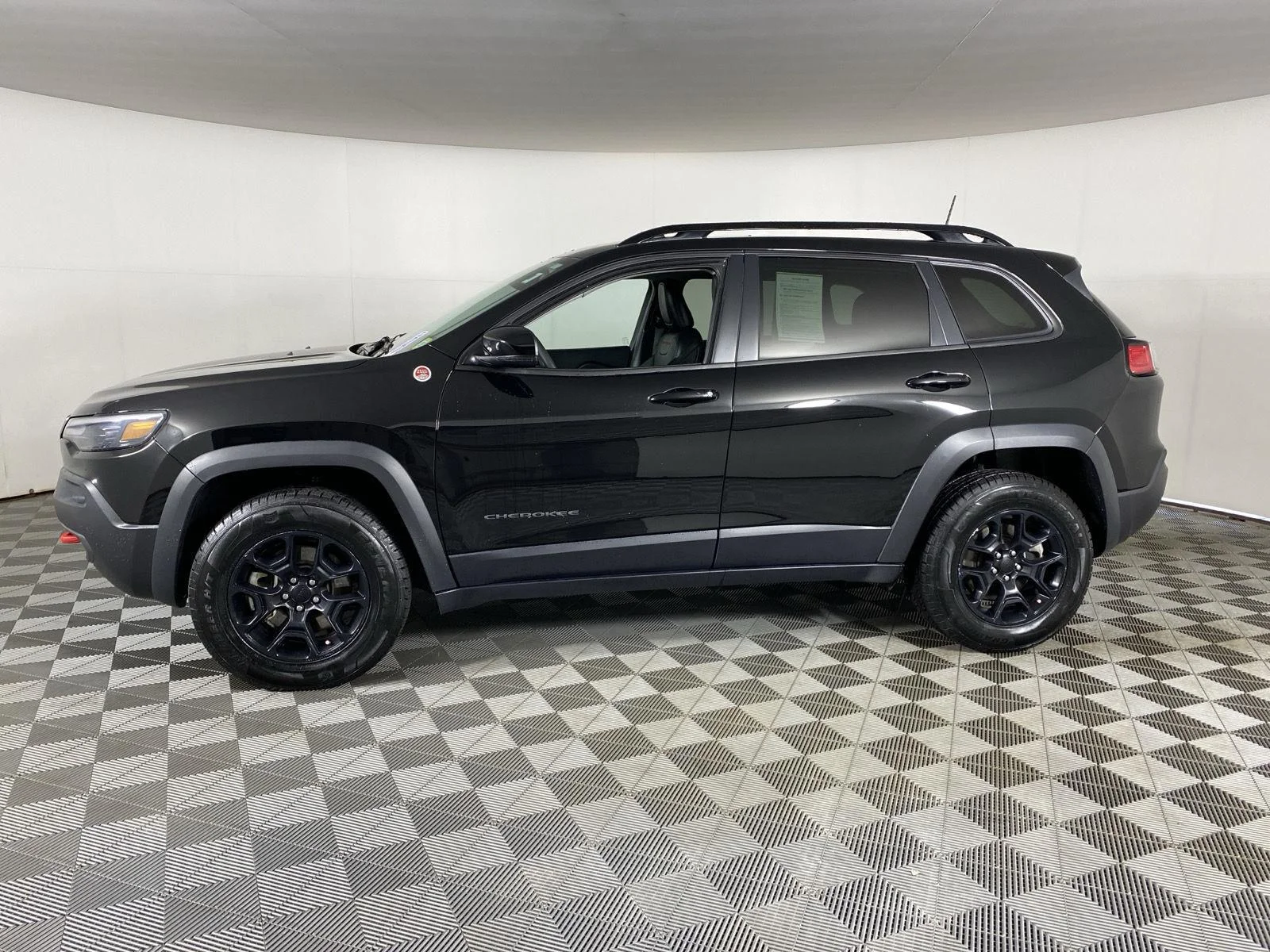 Used 2022 Bk Jeep Trailhawk image 4