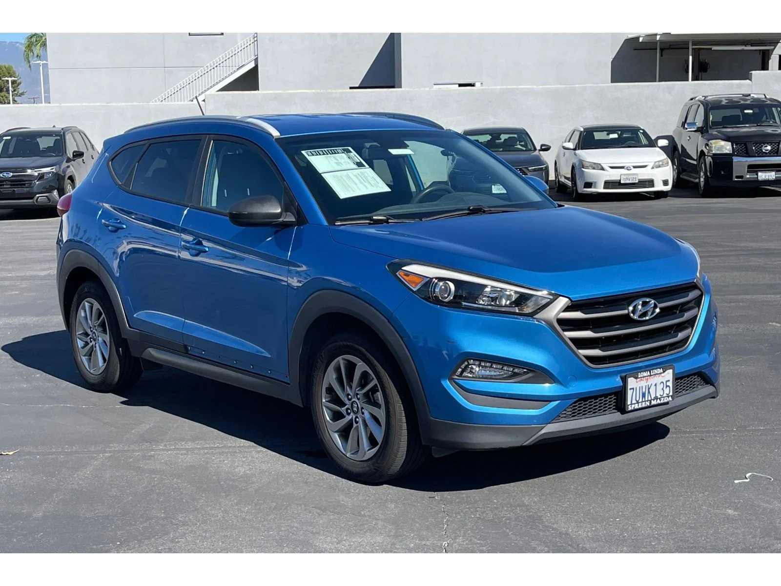 Used 2016 Caribbean Blue Hyundai SE image 9