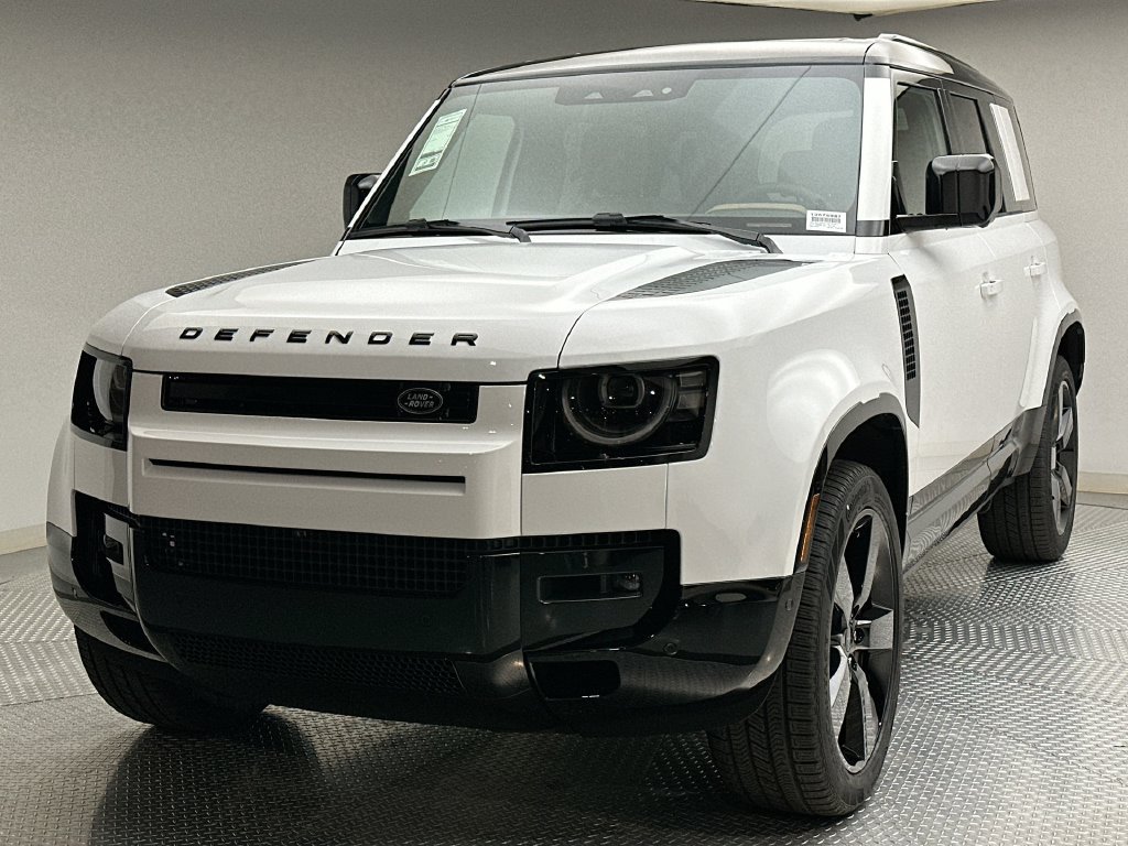 New 2026 Fuji White Land Rover X-Dynamic SE image 1