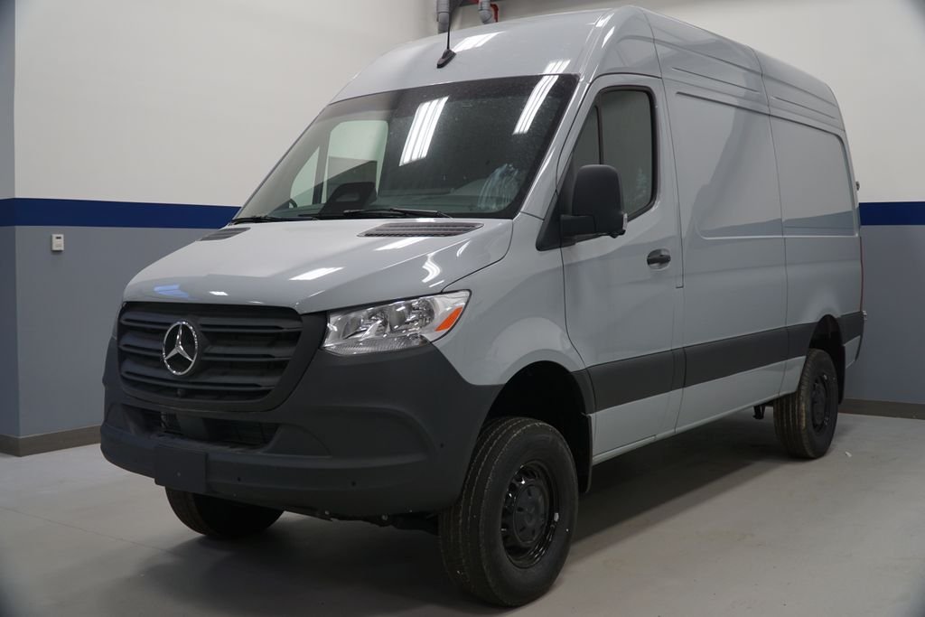 New 2025 Silver+Gray Mercedes-Benz Cargo 144 WB image 3