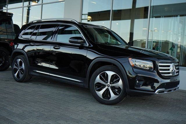 2026 Mercedes-Benz GLB GLB 250's photo