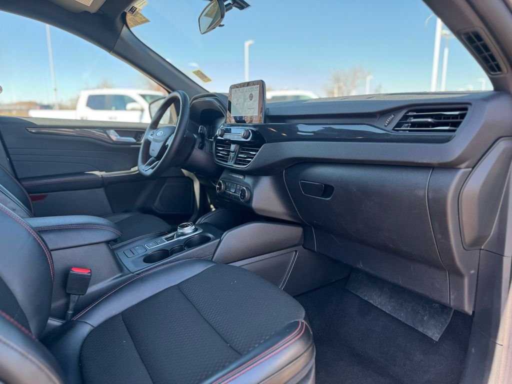 Used 2025 Gray Metallic Ford ST-Line image 25