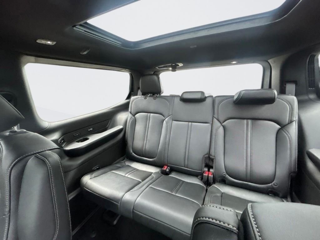 New 2026 High Gloss Black Exterior Paint Jeep Limited Reserve image 13