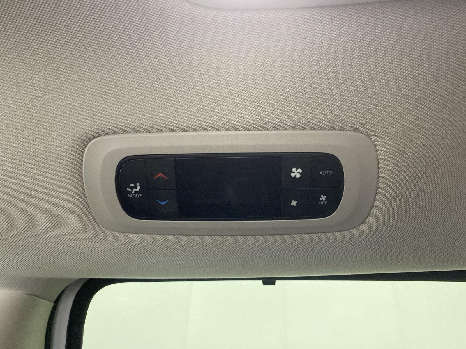 Used 2024 Bright White Clearcoat Chrysler Touring L image 30