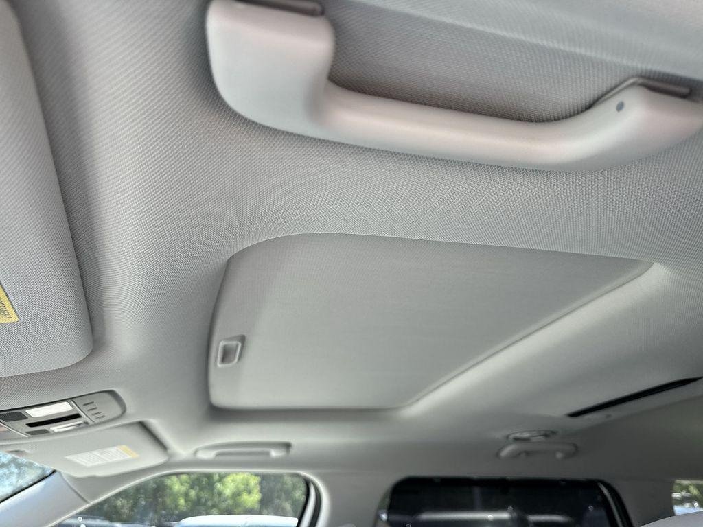 New 2026 Creamy White Pearl Hyundai Blue SEL Premium 7P image 16