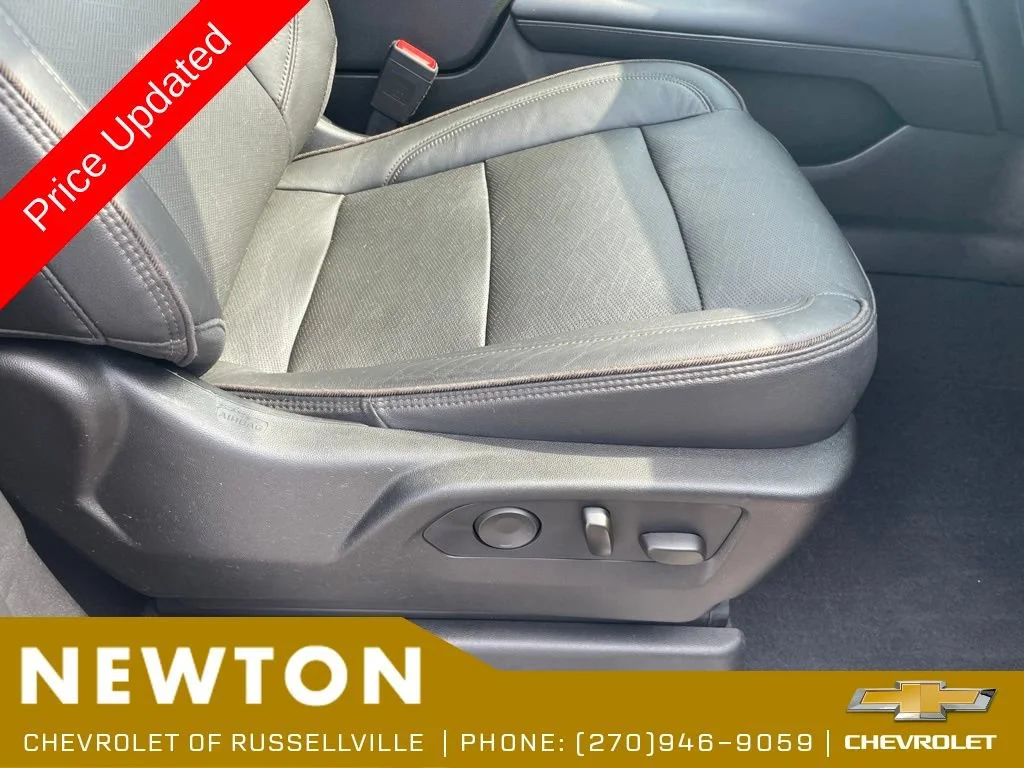 Used 2021 GRAYWOOD METALLIC Chevrolet High Country image 22