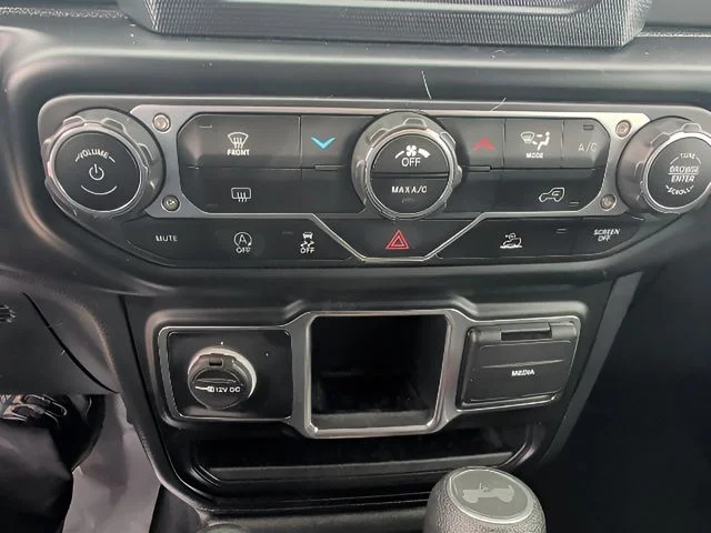 Used 2022 Gray Jeep Unlimited Sport image 22