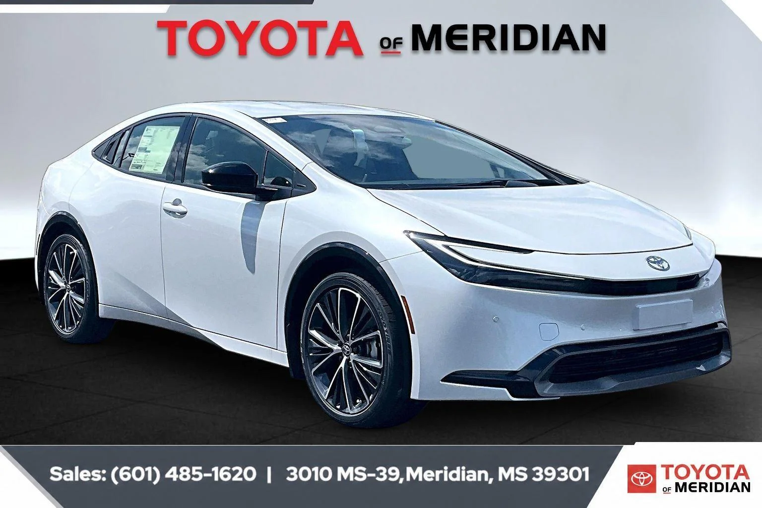 New 2026 Wind Chill Pearl Toyota XLE image 1