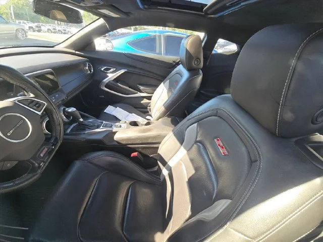 Used 2018 SILVER ICE METALLIC Chevrolet 2SS image 30