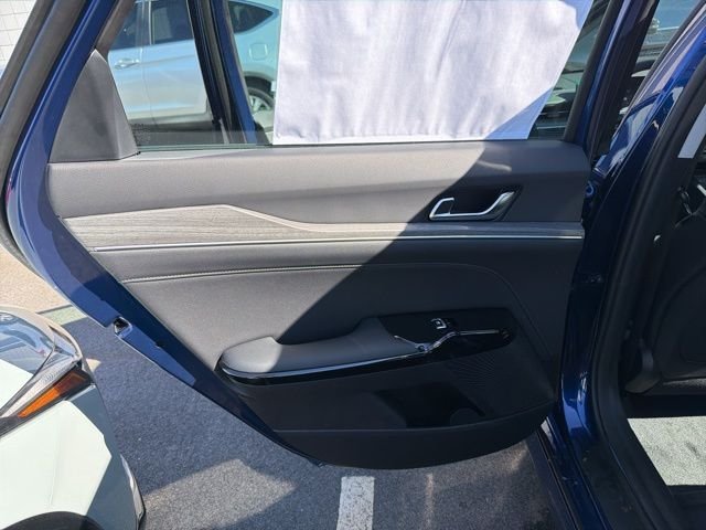 New 2026 Yacht Blue Kia EX image 11