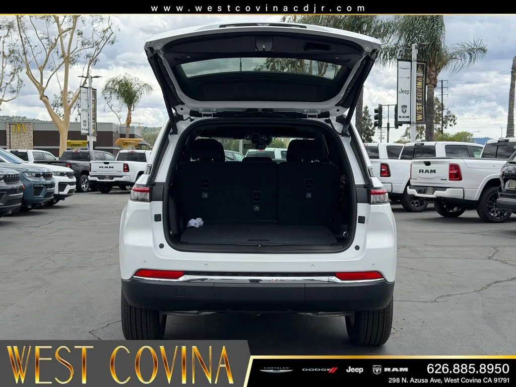 New 2026 Bright White Clearcoat Jeep Laredo X image 9