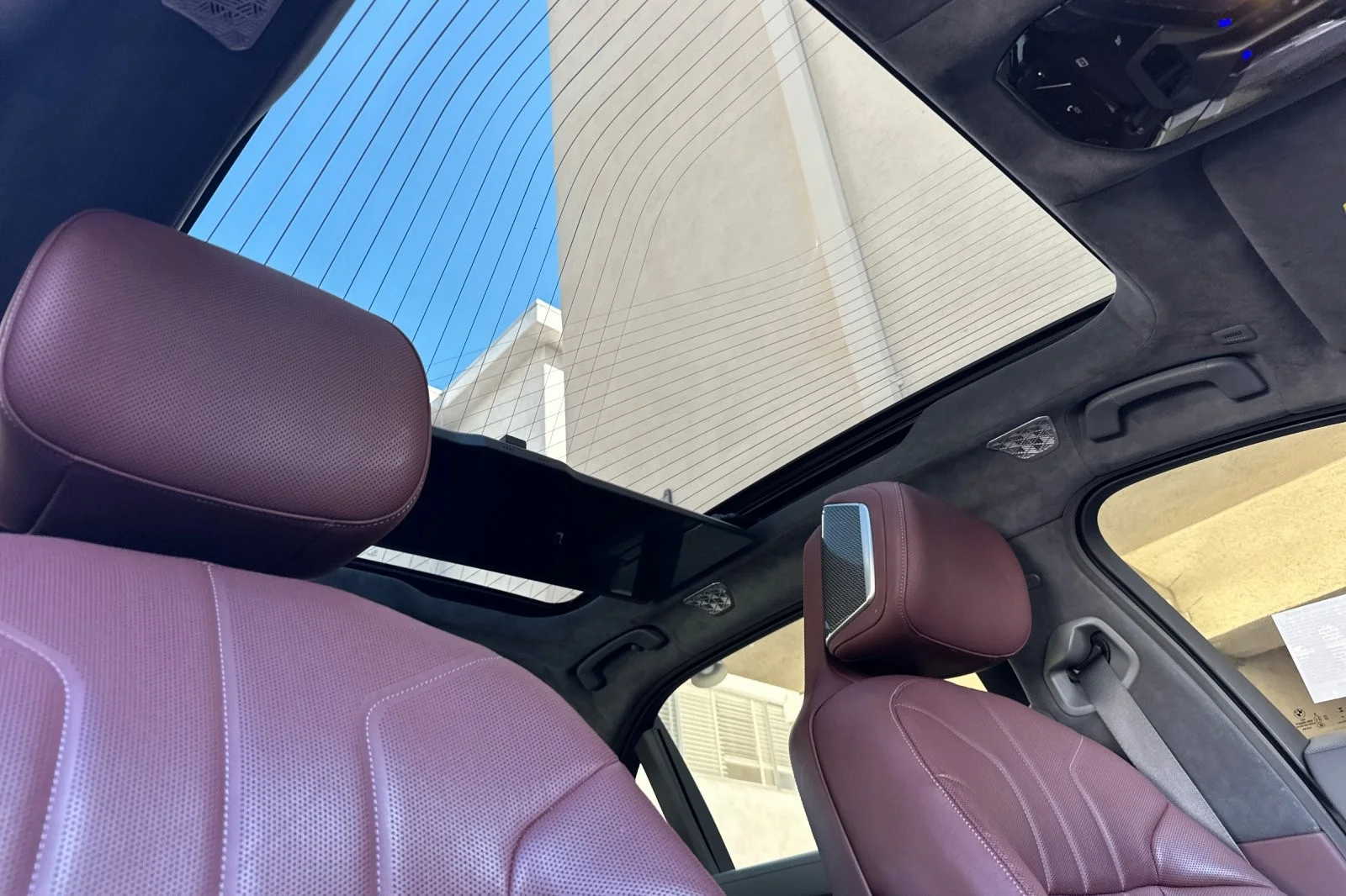 Used 2023 Special Order Color BMW xDrive60 image 15