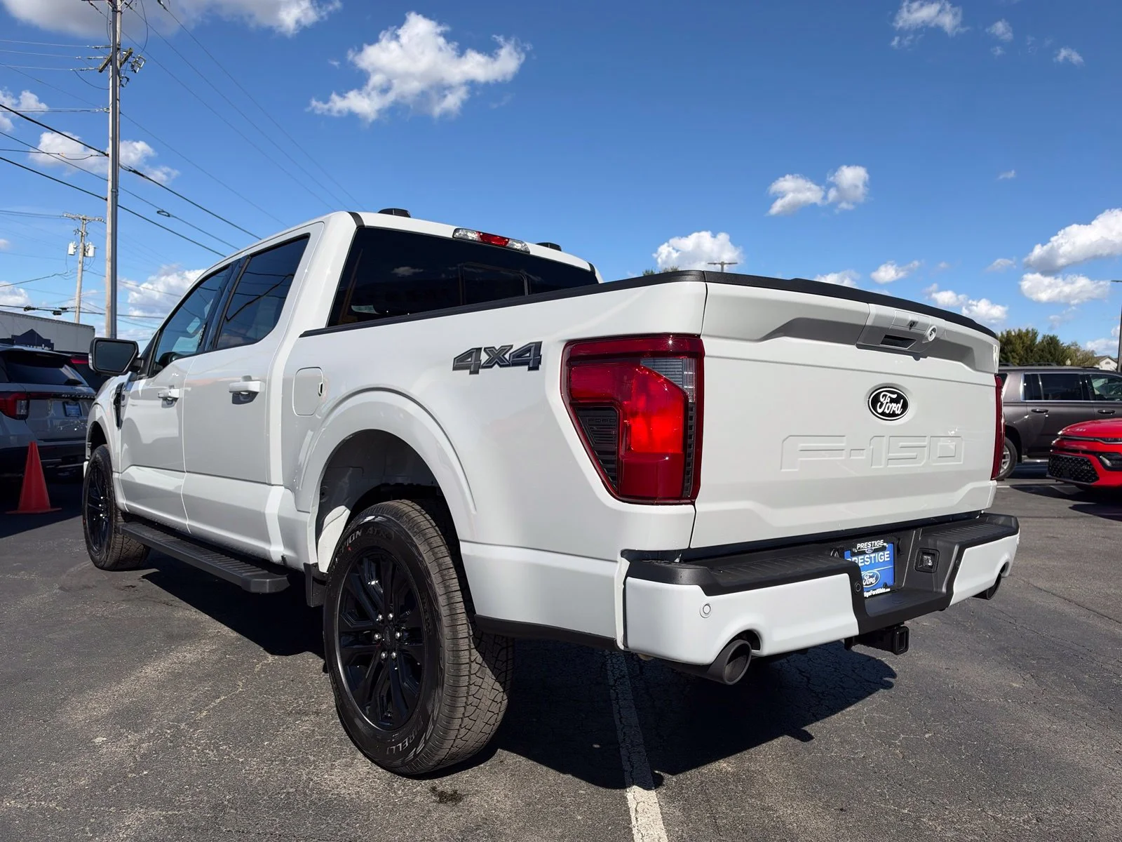 New 2026 Avalanche Ford XLT image 3