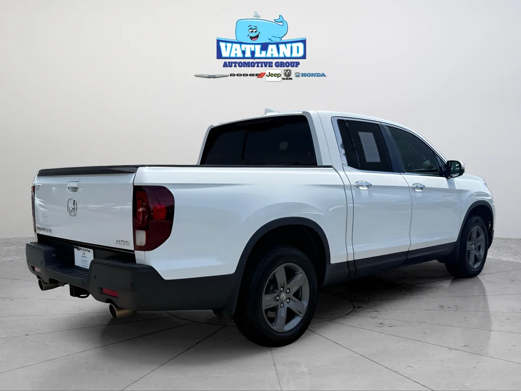Certified Used 2022 Platinum White Pearl Honda RTL-E image 5
