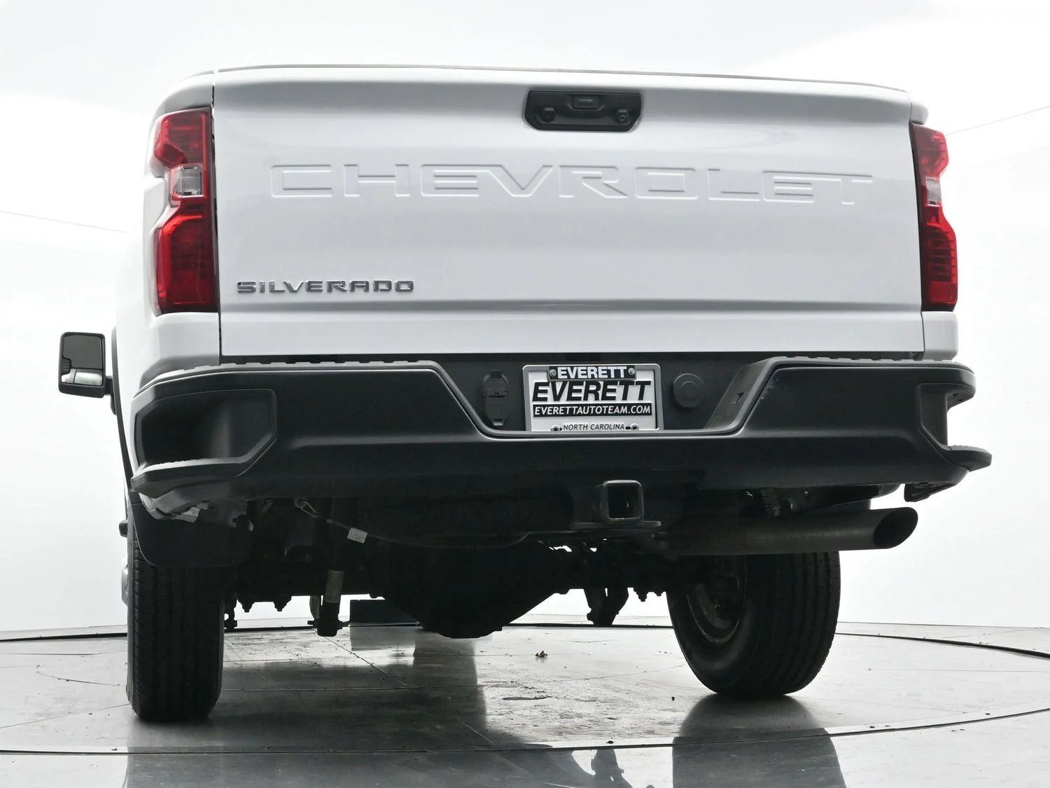 Used 2025 Summit White Chevrolet WT image 68