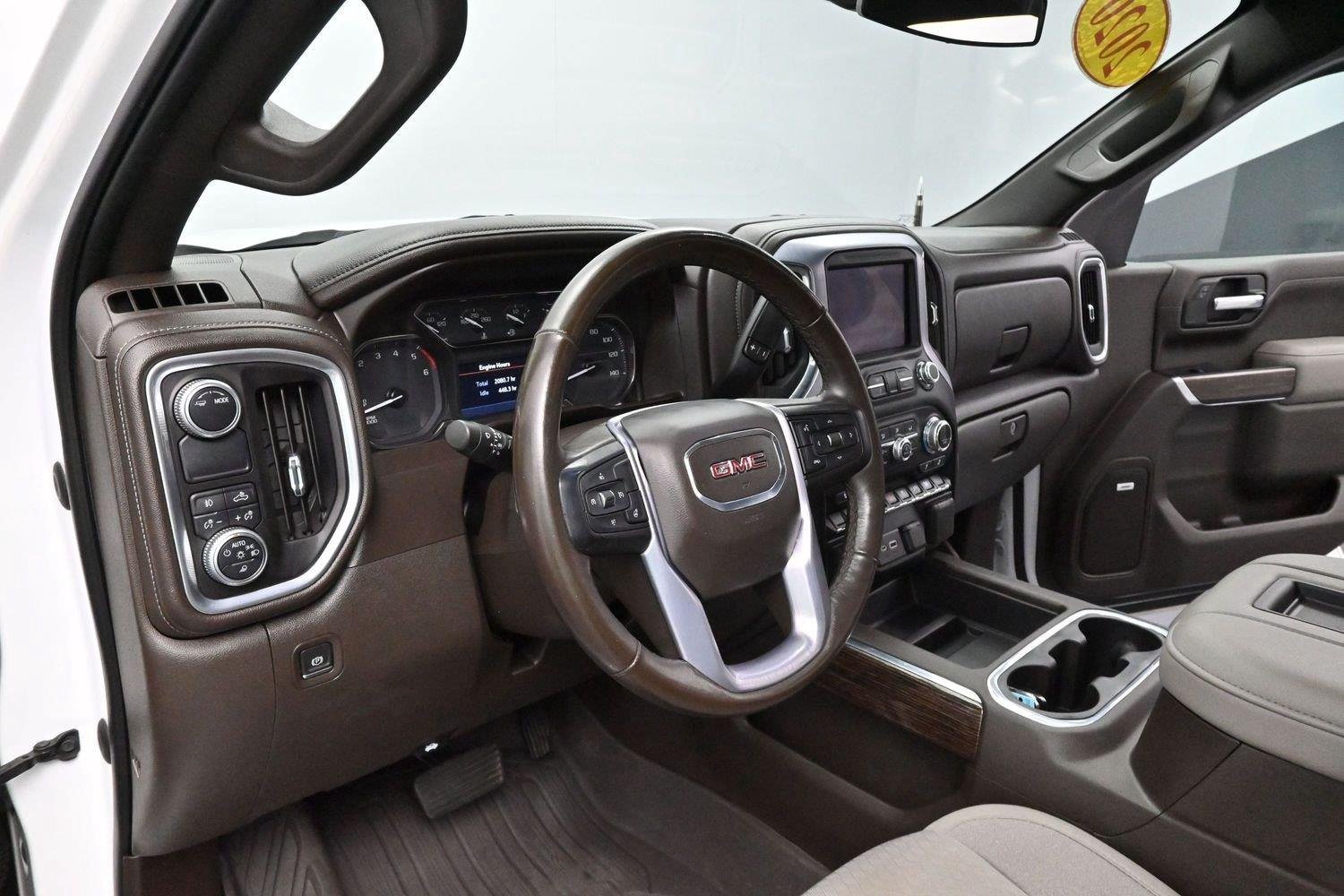 Used 2020 Summit White GMC Elevation image 15