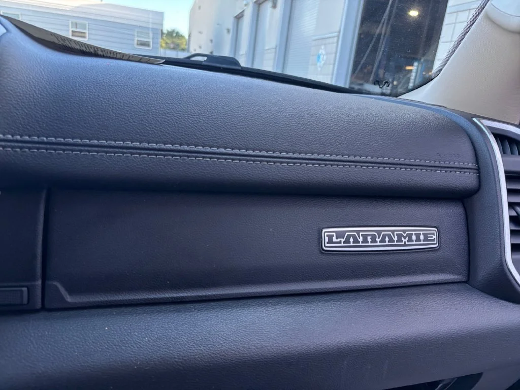 Used 2019 Black Ram Laramie image 39