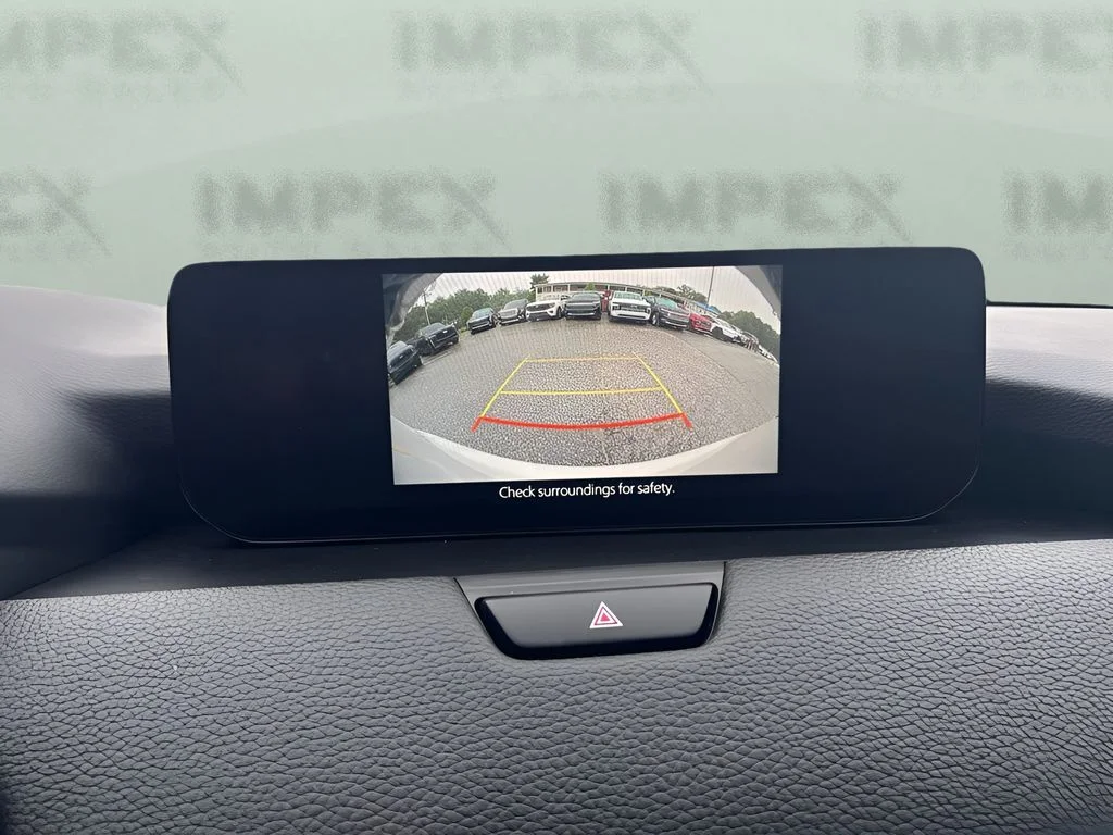 Used 2024 White Mazda Preferred image 12