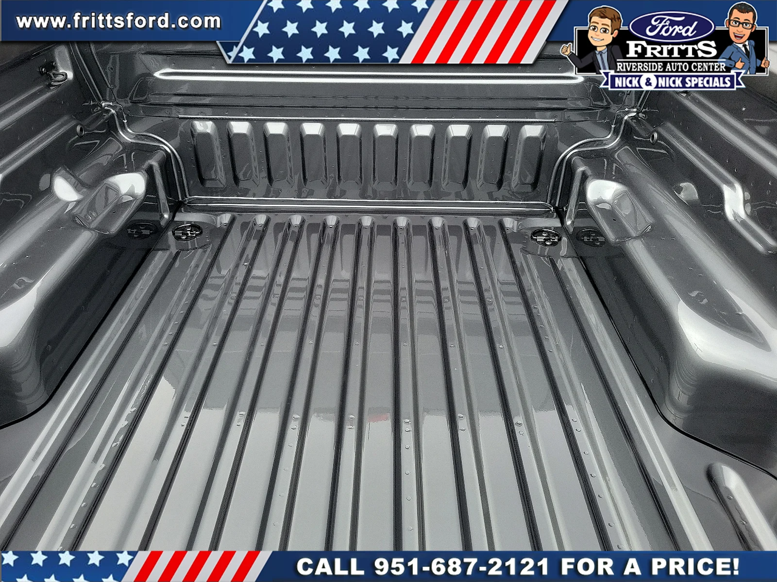 New 2025 Carbonized Gray Metallic Ford Lobo™ image 21
