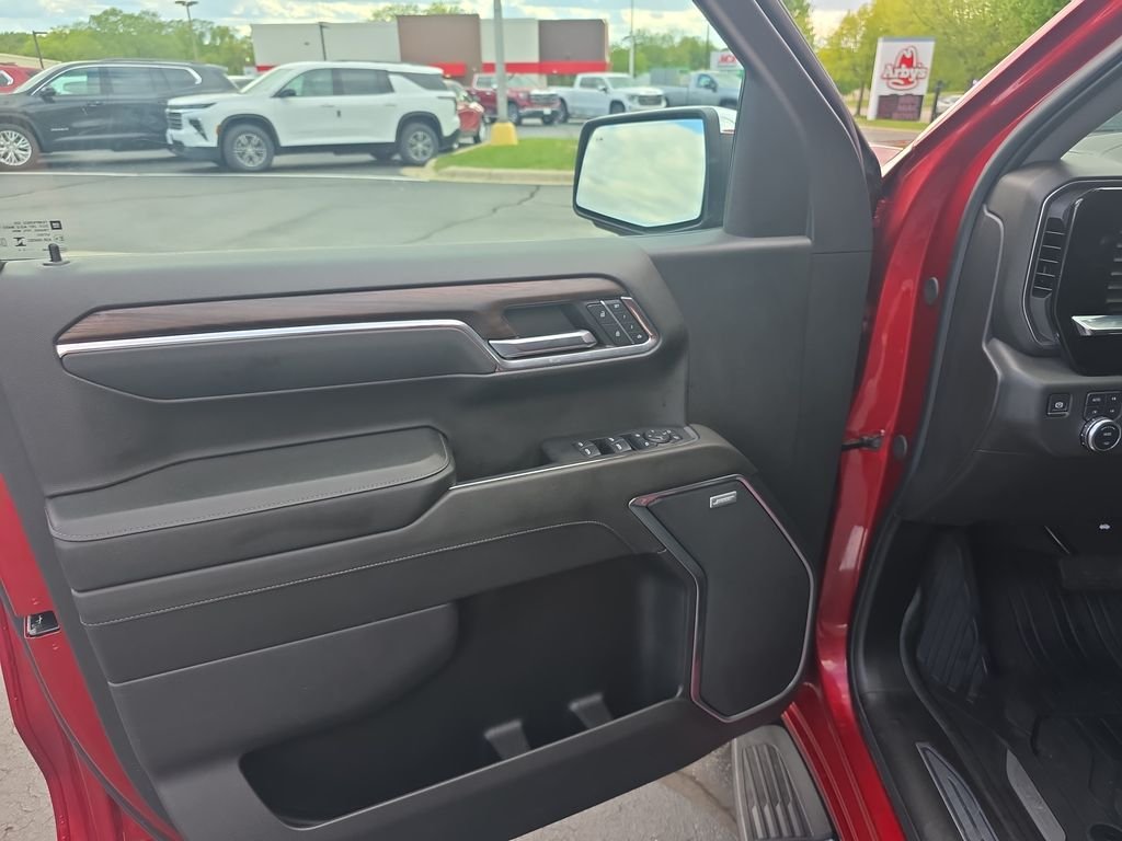 Used 2024 Red GMC SLT image 11