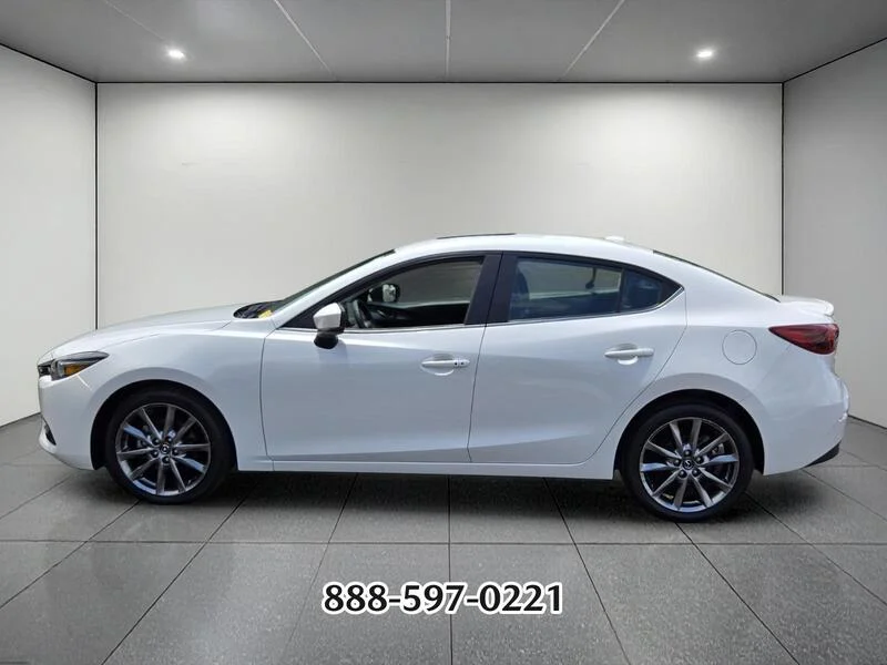 Used 2018 Snowflake White Pearl MAZDA GRAND TOURING image 2