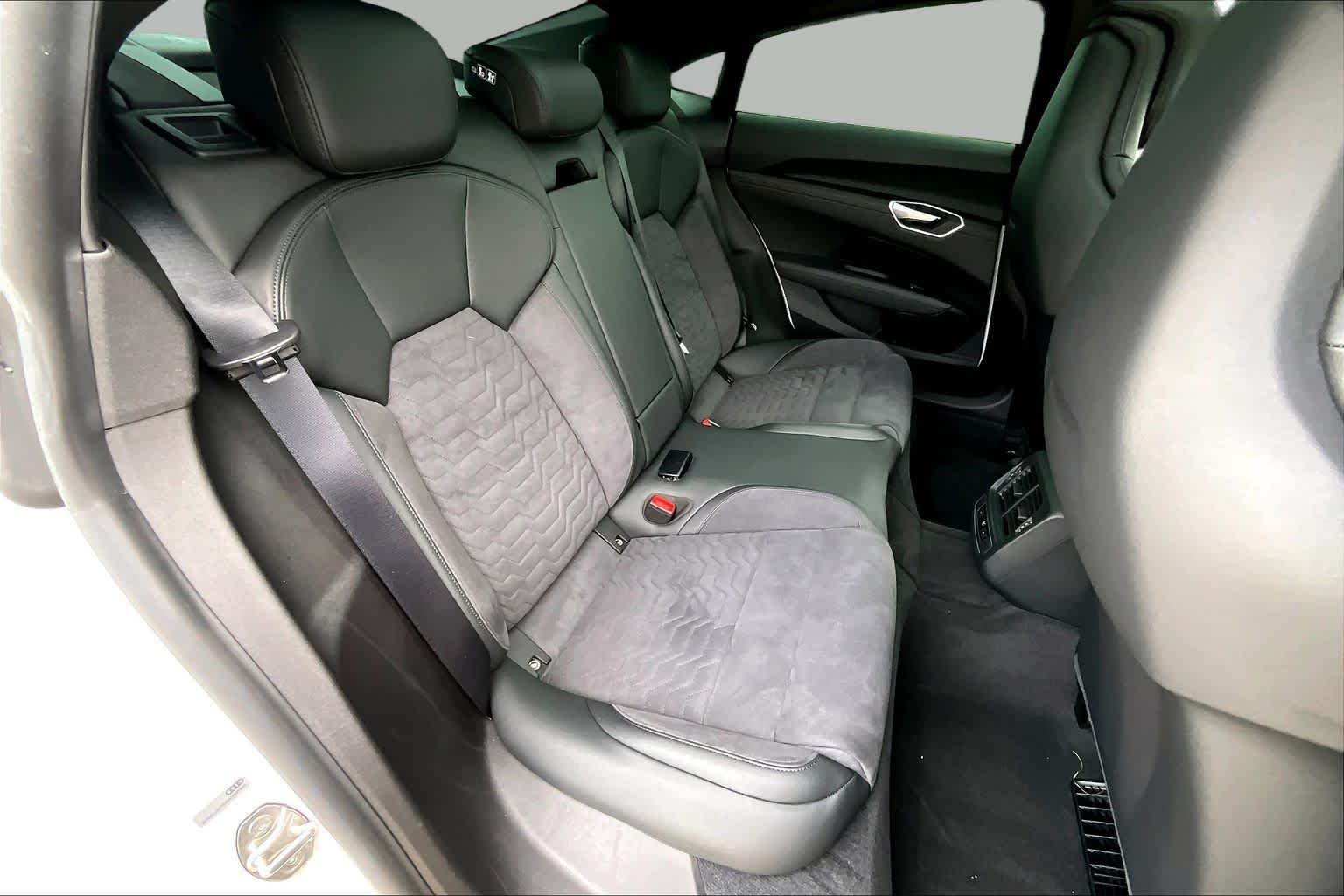 Used 2022 Ibis White Audi Premium Plus image 20