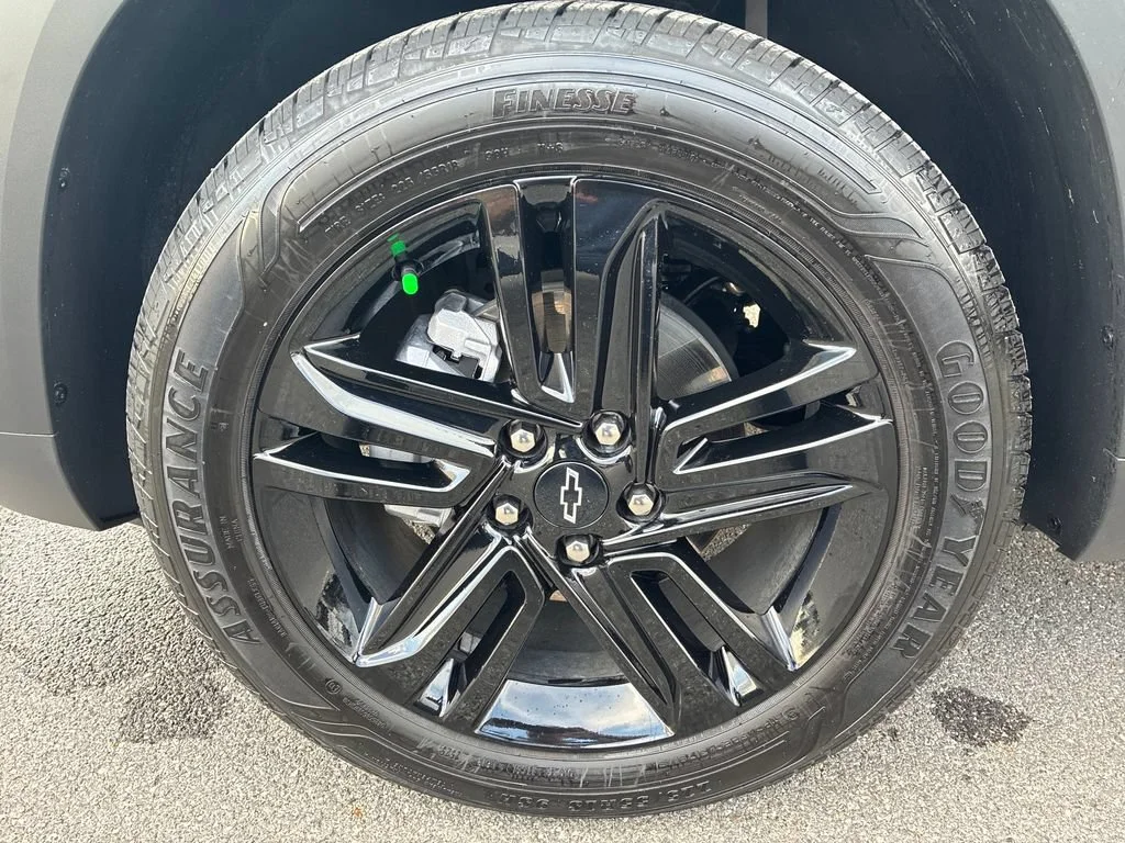 Used 2026 Cacti Green Chevrolet ACTIV image 40