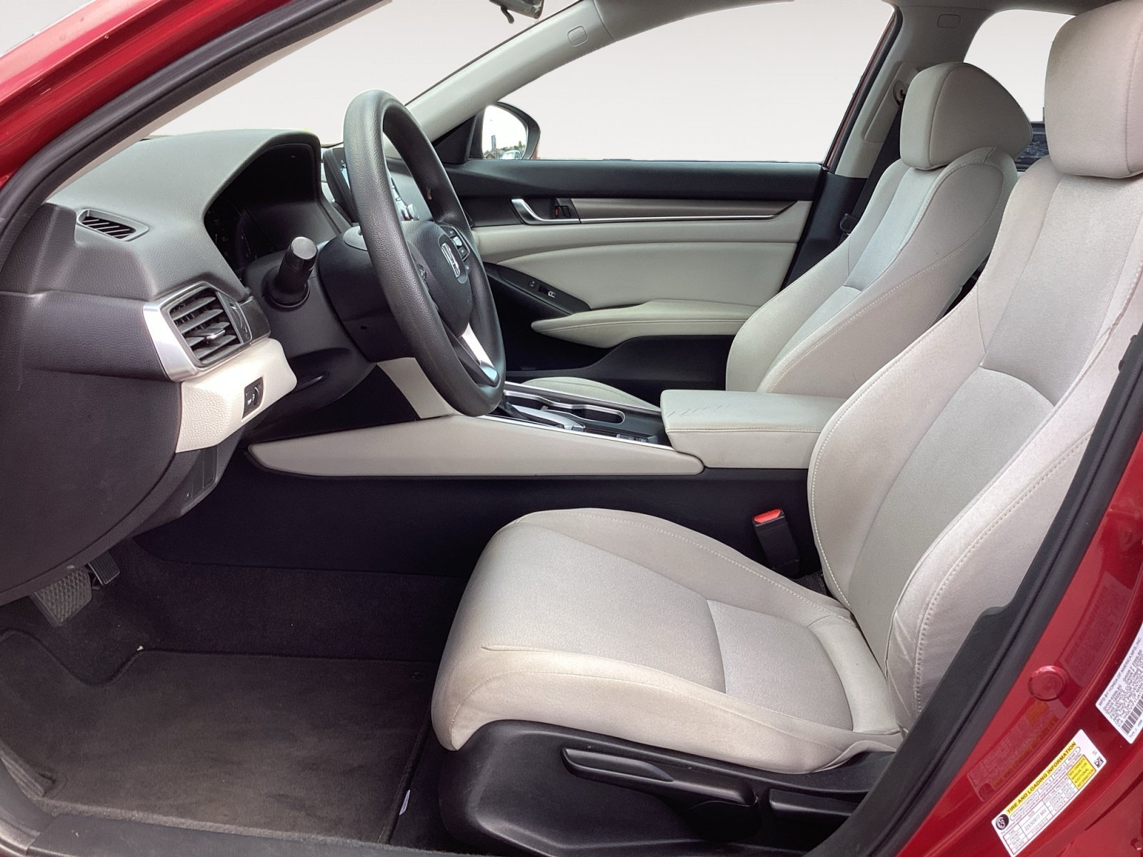 Used 2018 Red Honda LX image 22