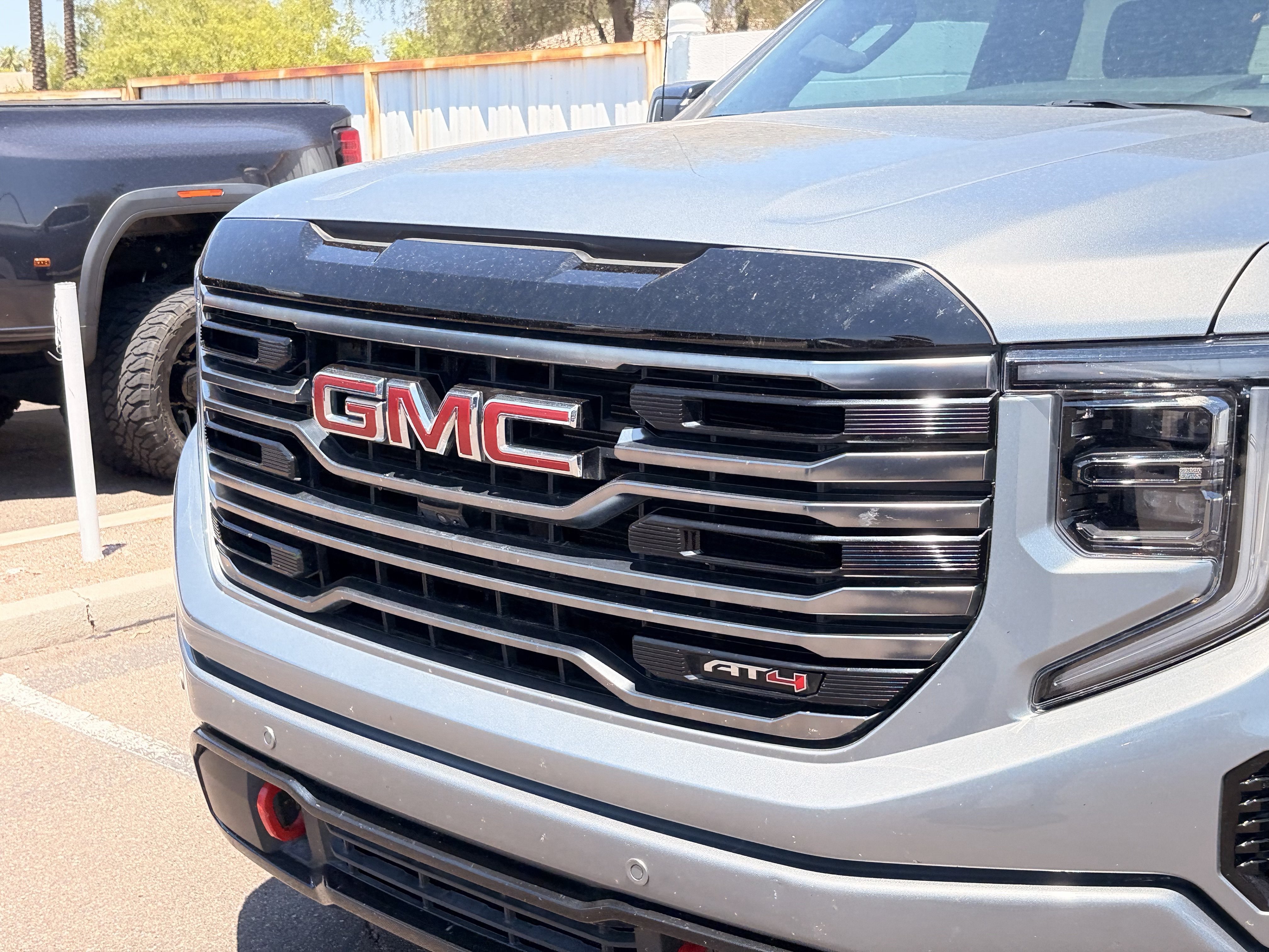 Used 2025 Sterling Metallic GMC AT4 image 6