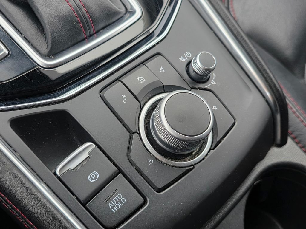 Used 2024 Gray Mazda 2.5 S Carbon Edition image 32