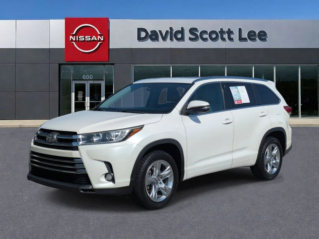Used 2018 White Toyota Limited image 28