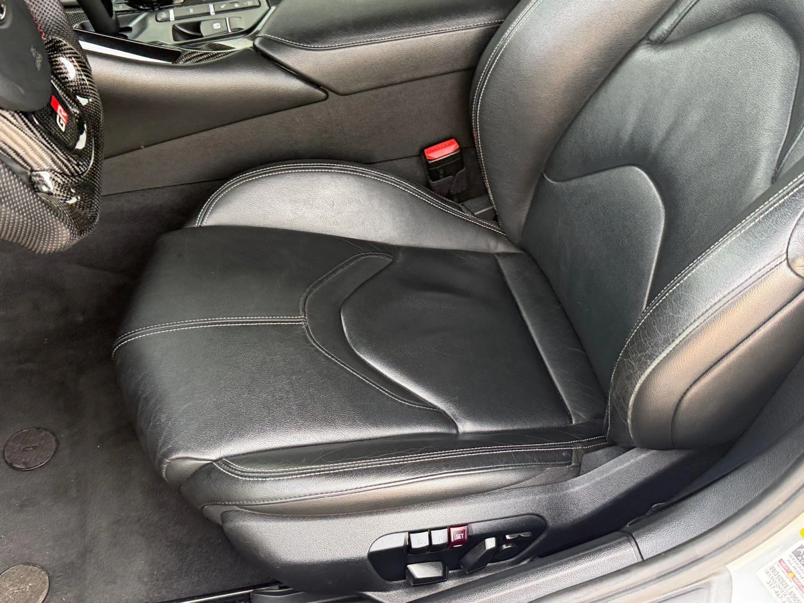 Used 2021  Toyota 3.0 Premium image 27