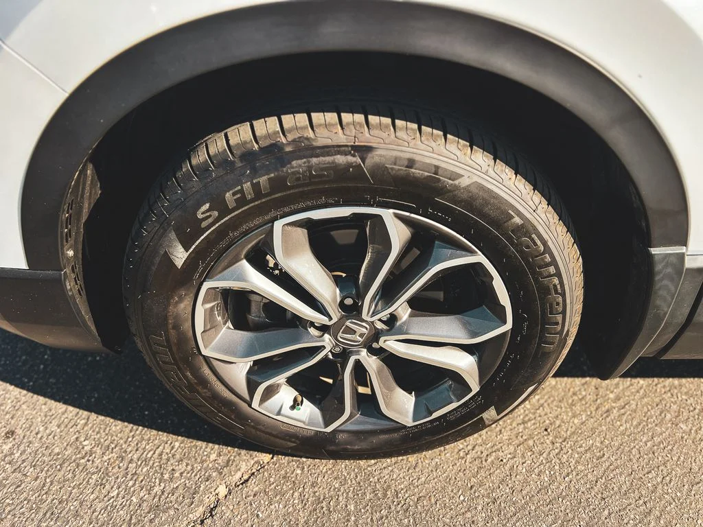 Used 2022 White Honda EX image 14