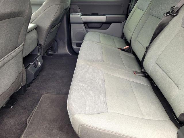Used 2025  Ford XLT image 12