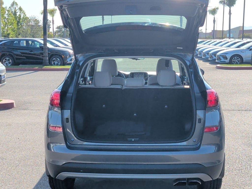 Used 2020  Hyundai SEL image 13