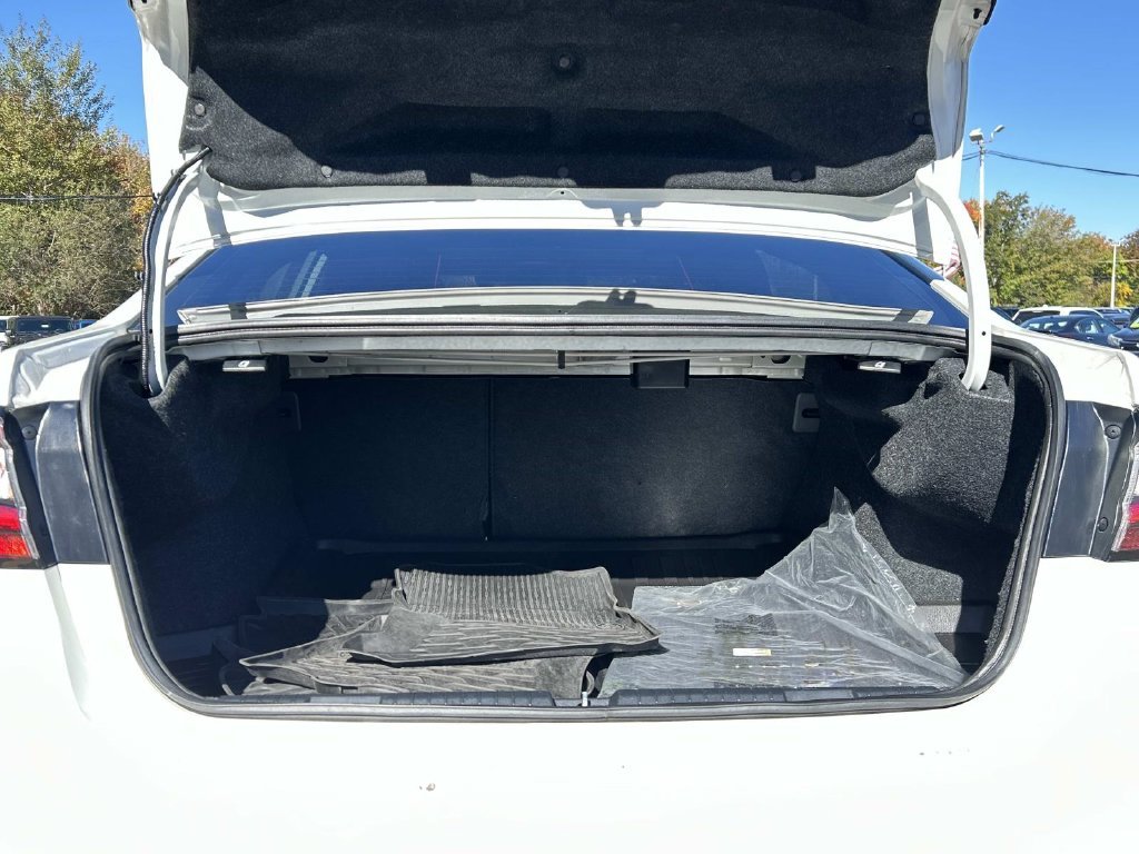 Used 2022 White Subaru Premium image 11