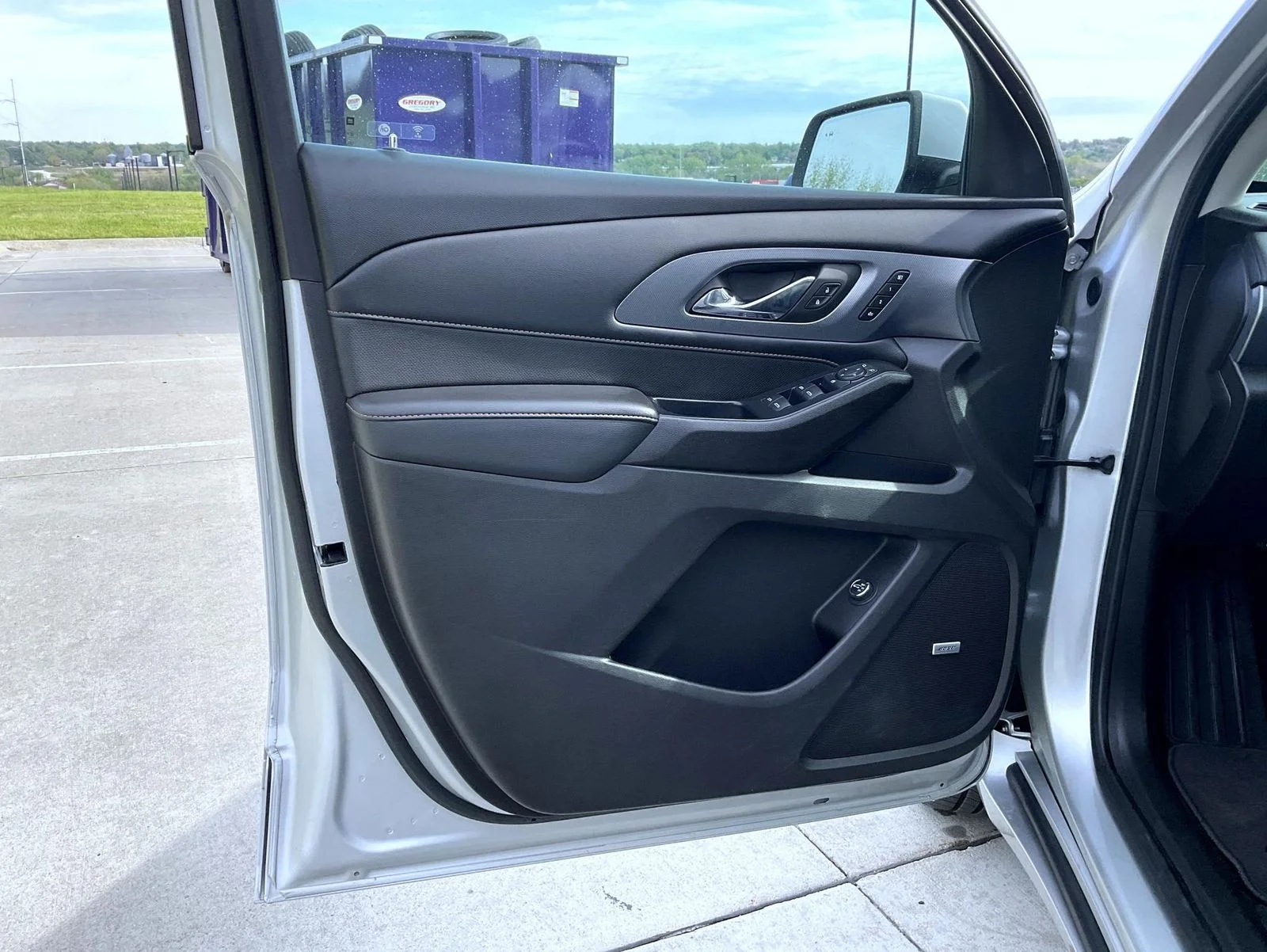 Used 2021 Silver Chevrolet Premier image 10