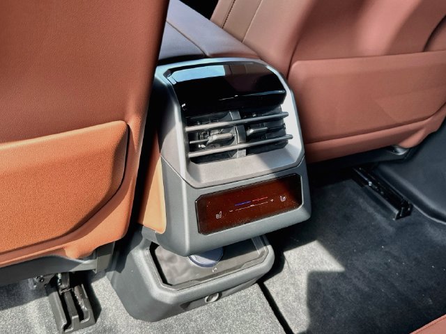 New 2027 Gray BMW Xdrive40i image 18