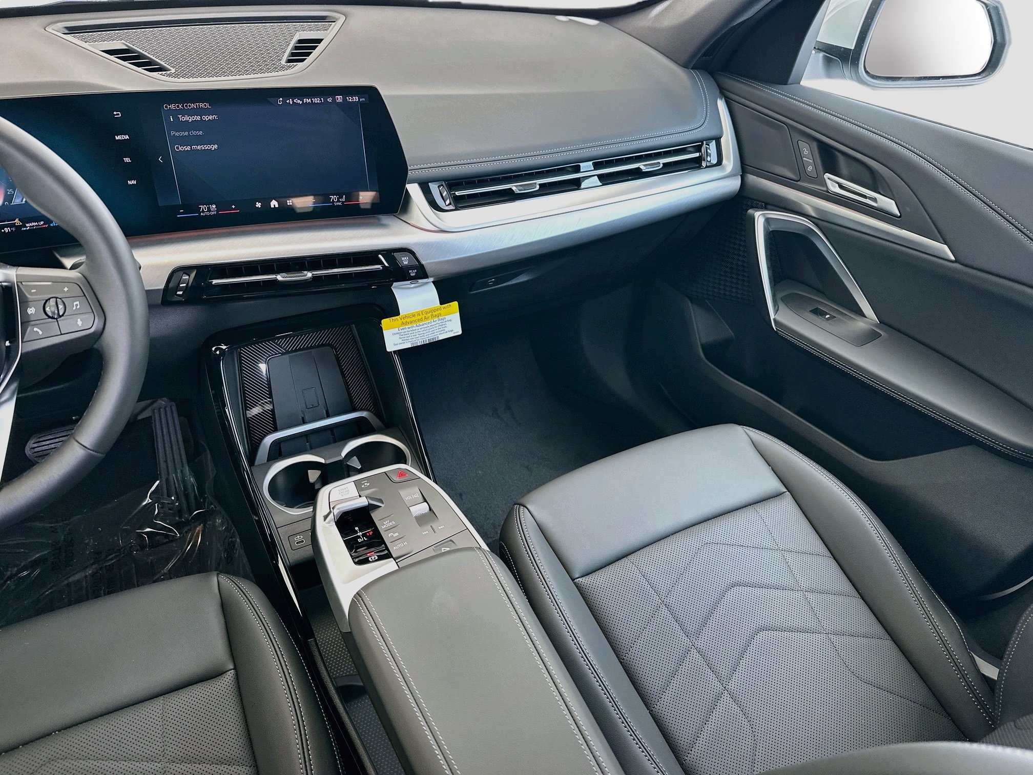 New 2026 Mineral White Metallic BMW xDrive28i image 17
