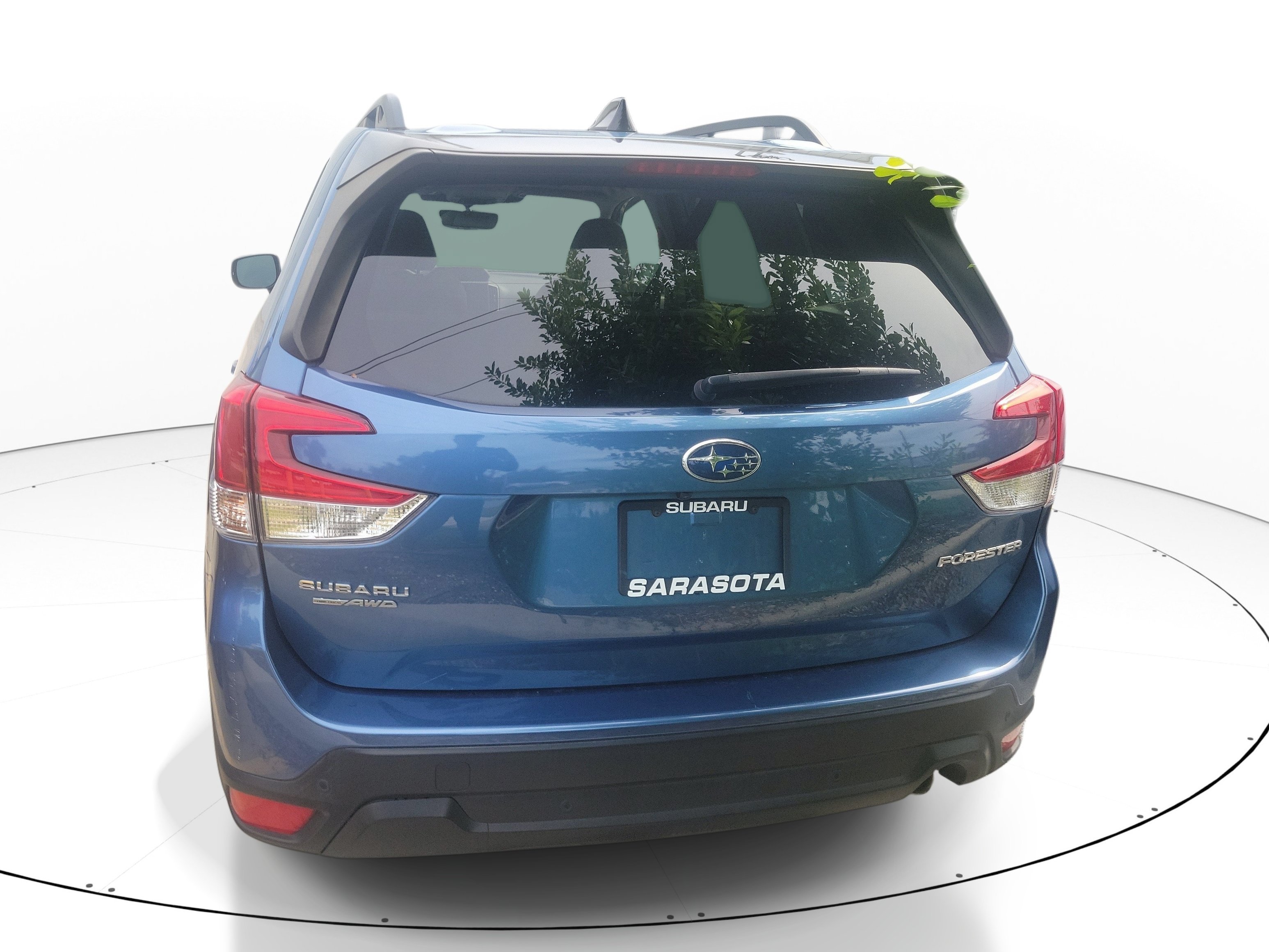Used 2024 Horizon Blue Pearl Subaru Limited image 6