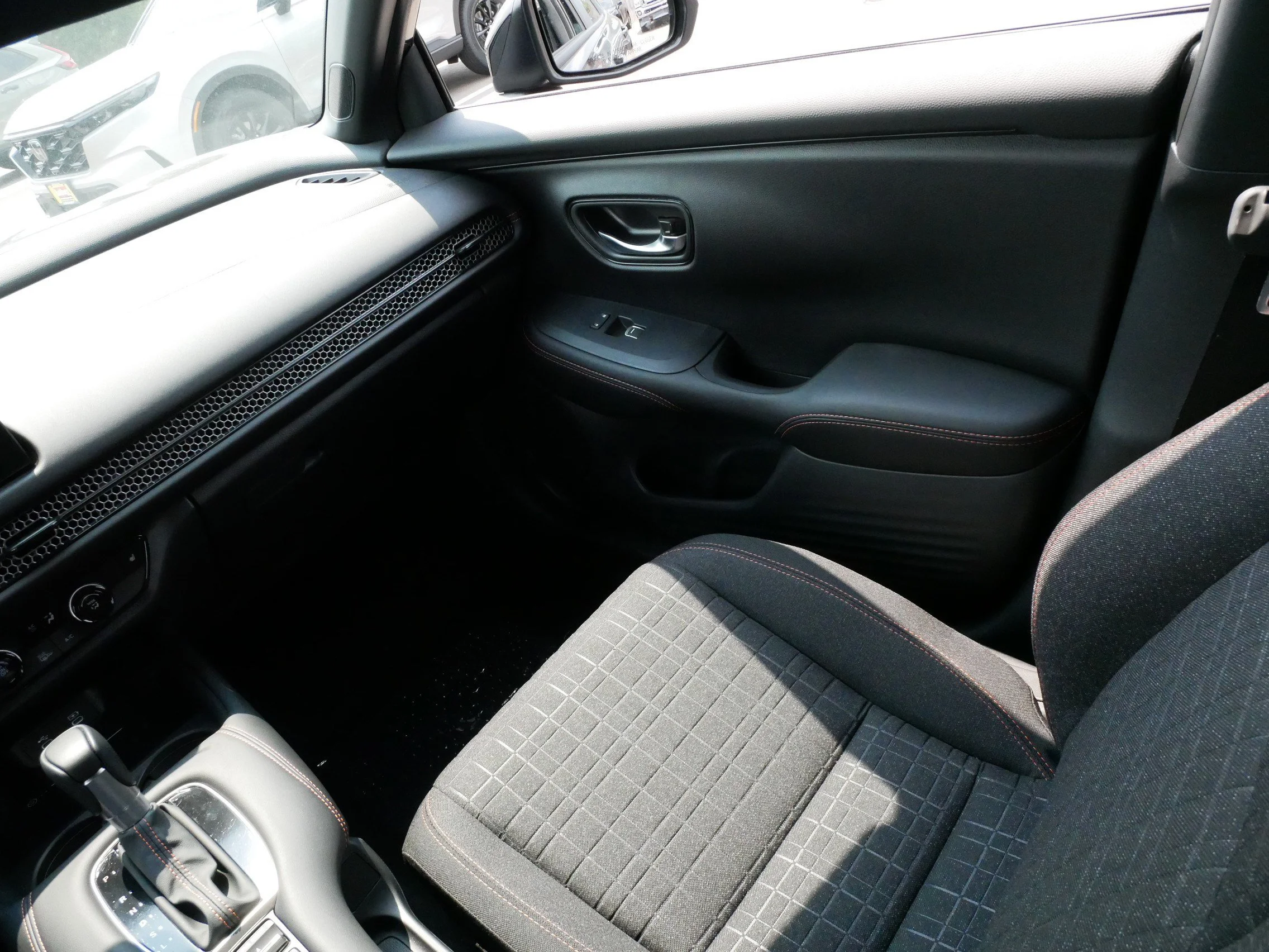 2027 Honda HR-V Sport - Photo 46
