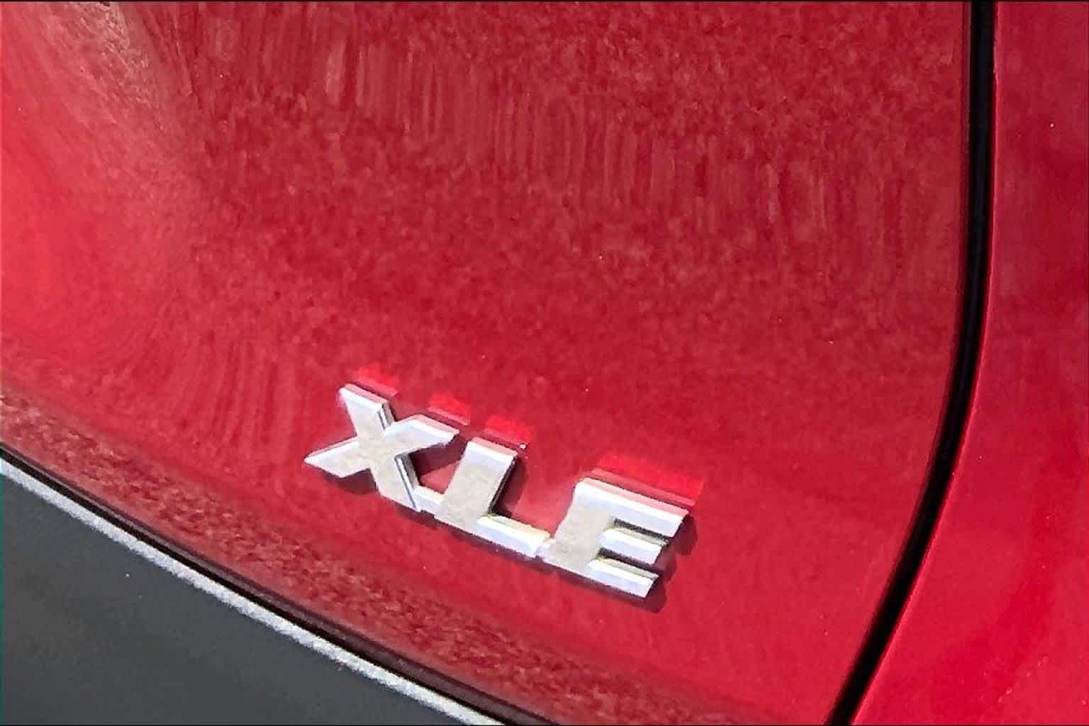 Used 2021 Ruby Flare Pearl Toyota XLE Premium image 30