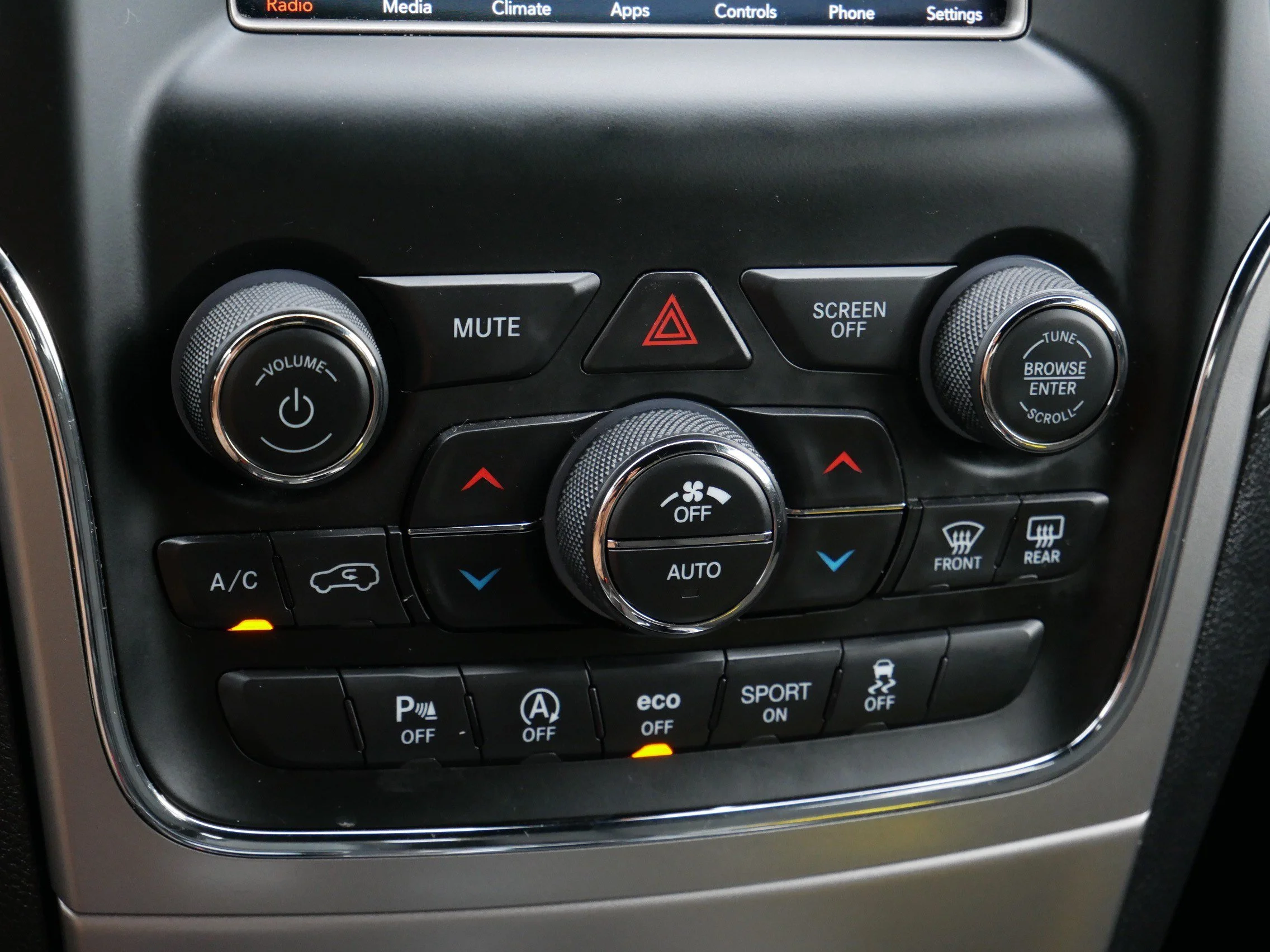 Used 2021 Velvet Red Pearlcoat Jeep Laredo E image 23