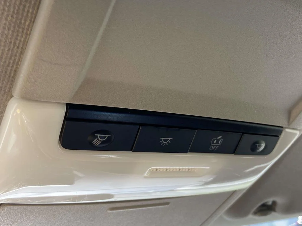 2025 Nissan Sentra SR - Photo 29
