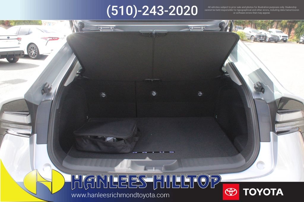 2026 Toyota Prius Plug-in Hybrid XSE - Photo 10